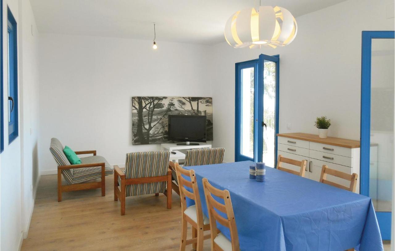 2 Bedroom Amazing Apartment In Tossa De Mar Exterior foto