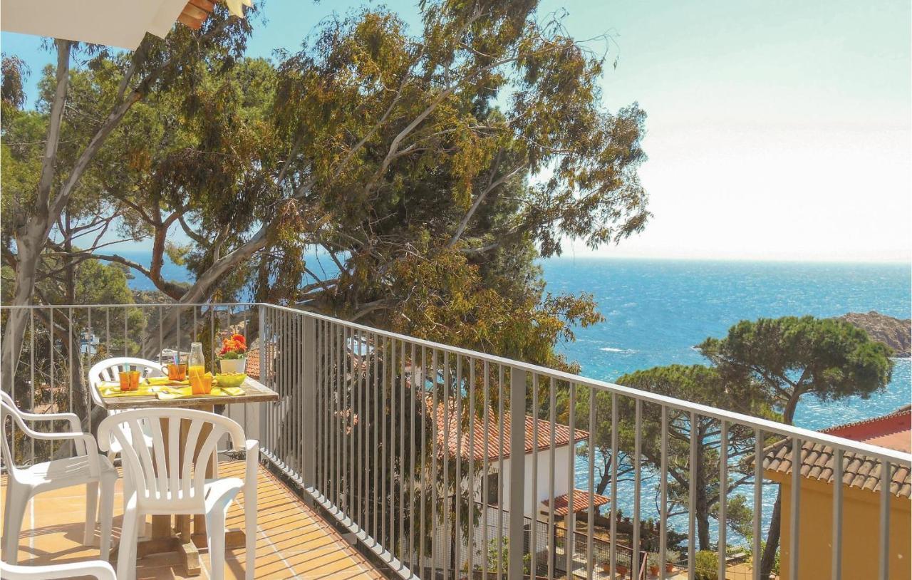 2 Bedroom Amazing Apartment In Tossa De Mar Exterior foto